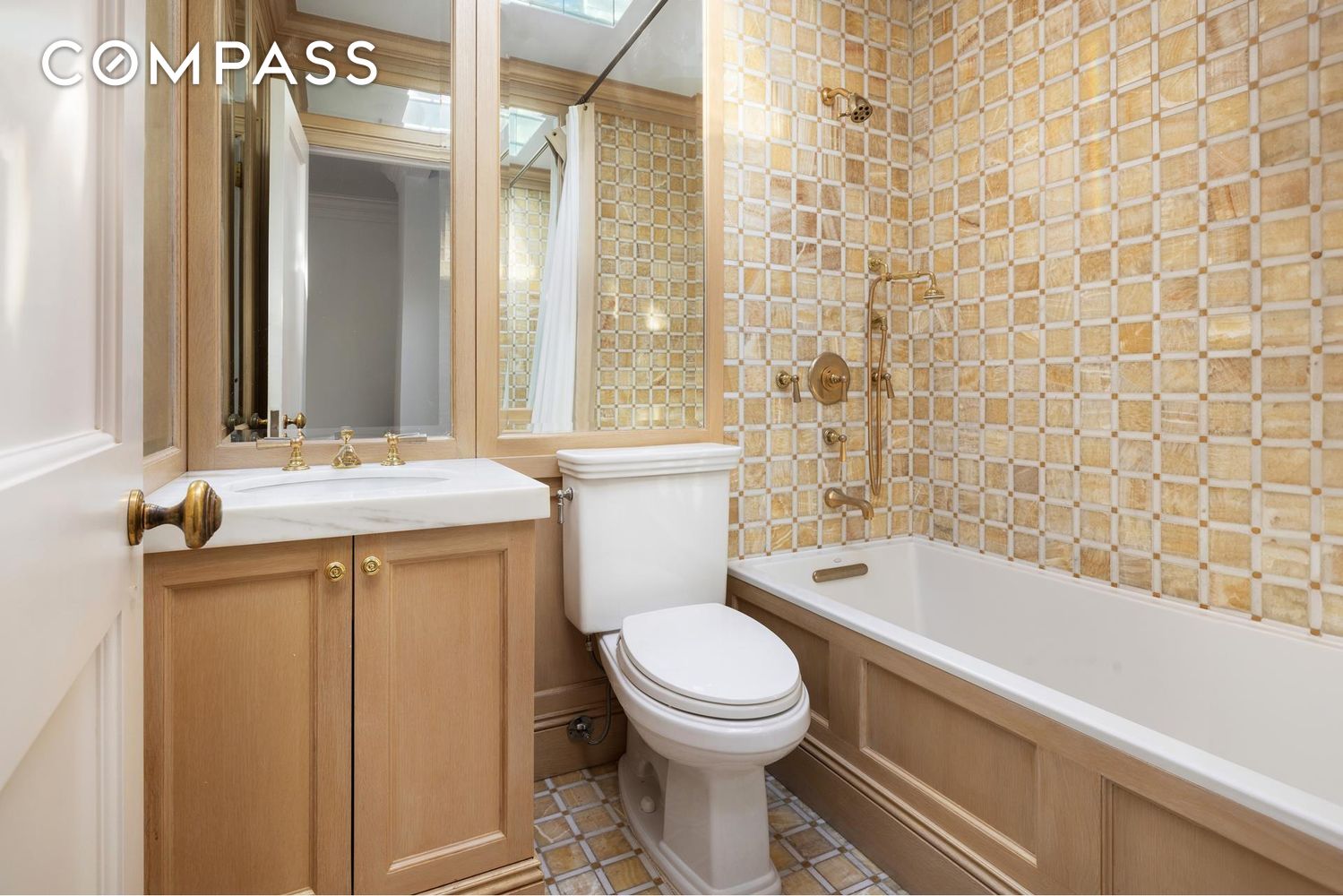 #15 photo, New York City, マンハッタン Lenox Hill , NY 10065