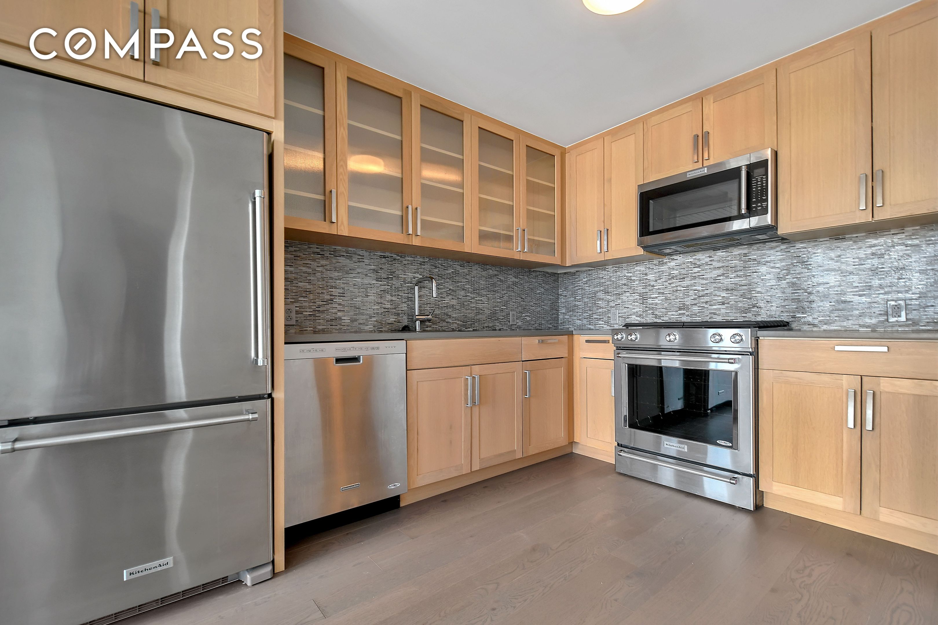 #4 photo, 282 S 5th Street, Williamsburg , NY 11211