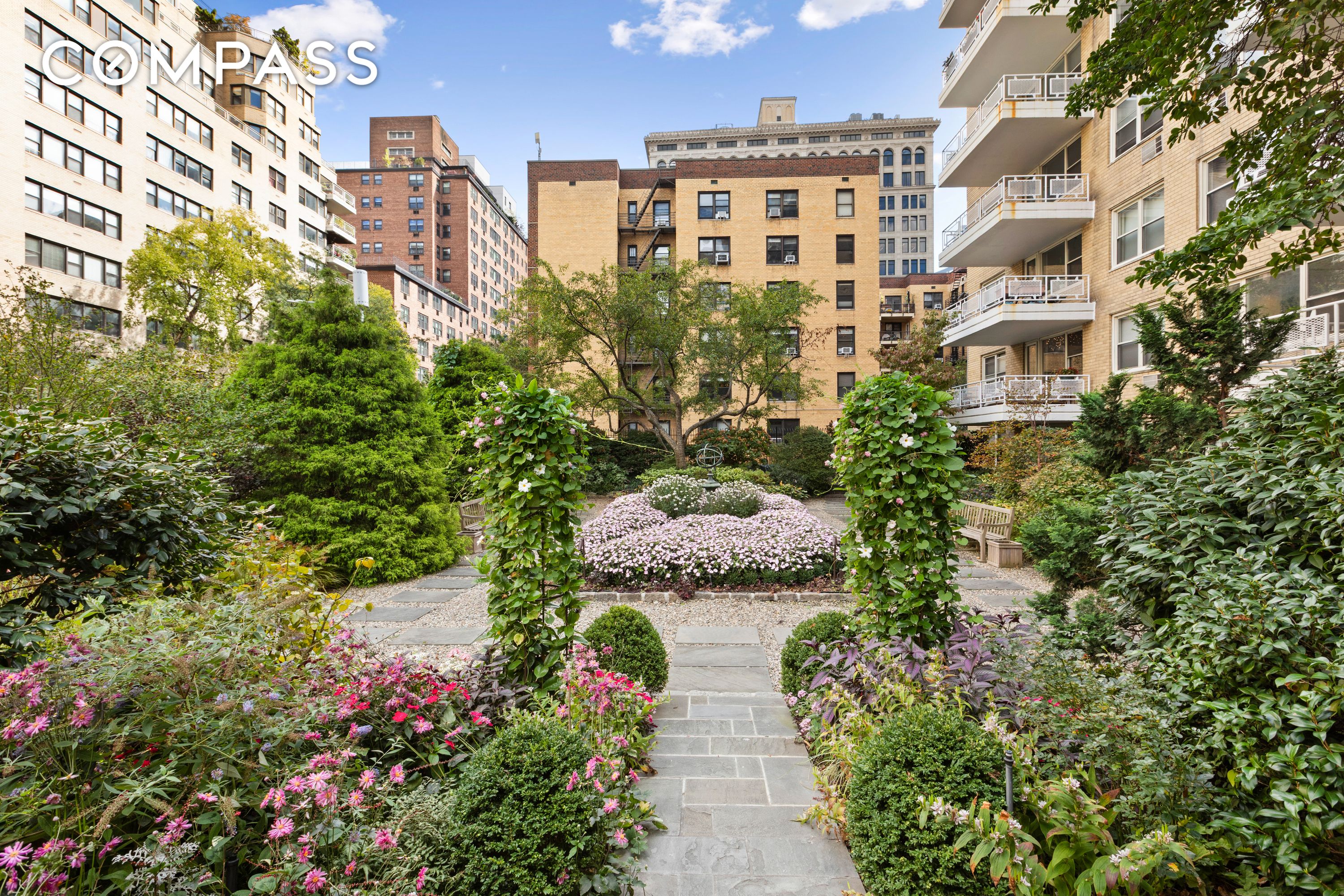 #15 photo, 40 E 9th Street, Greenwich Village , NY 10003