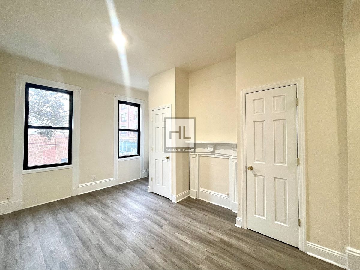 #1 photo, 51-28 35th Street, クイーンズ区 Long Island City , NY 11101