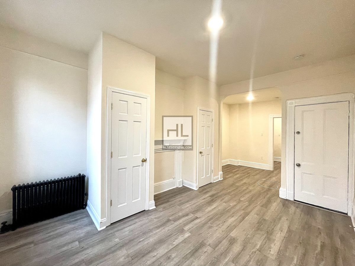 #2 photo, 51-28 35th Street, クイーンズ区 Long Island City , NY 11101