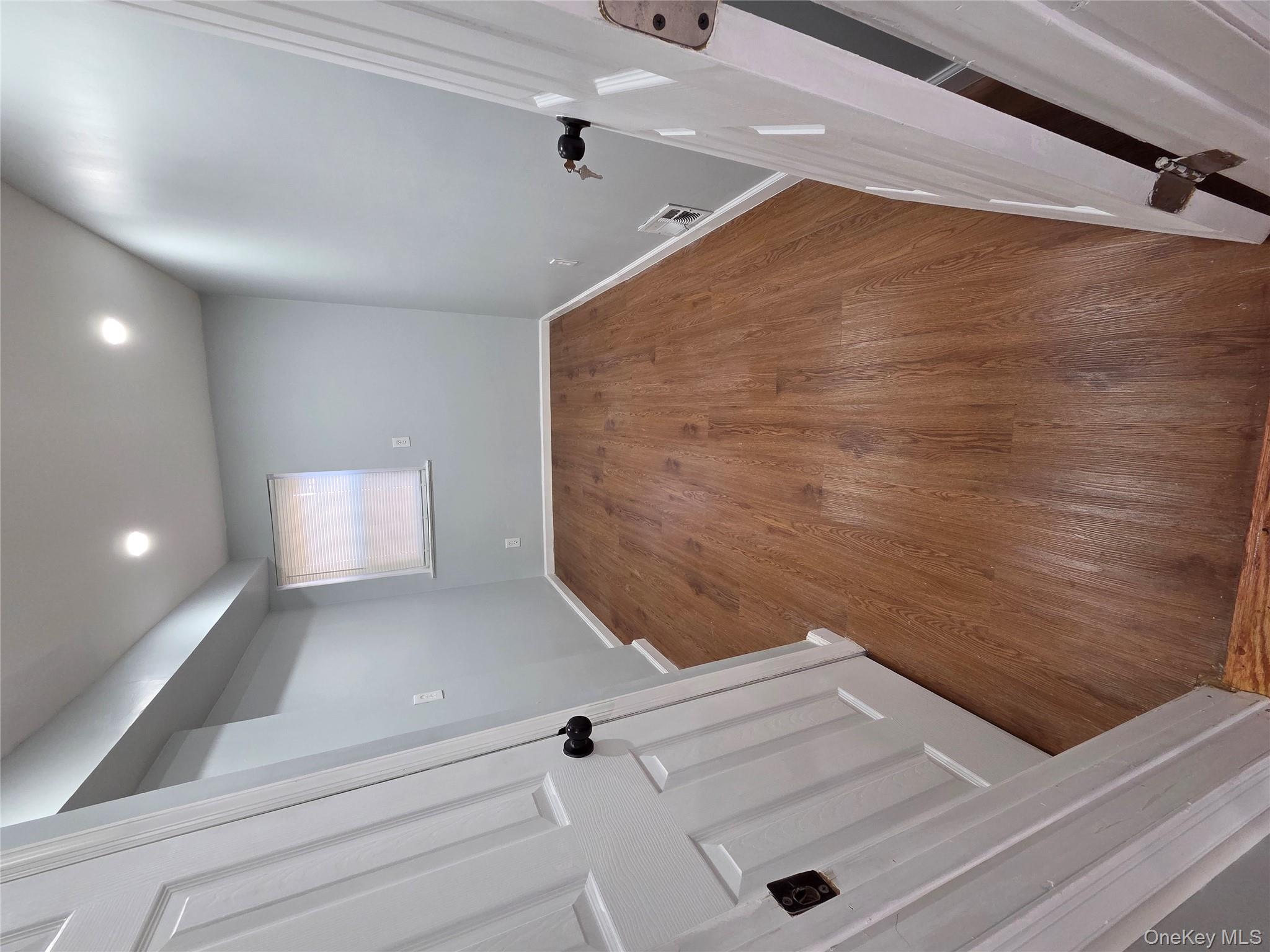 #4 photo, 4160 Baychester Avenue, ブロンクス区 Bronx , NY 10466