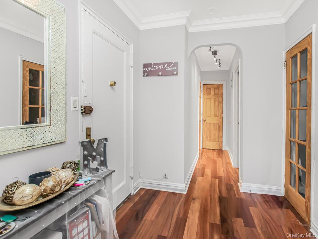 #7 photo, 470 N Broadway, Yonkers , NY 10701