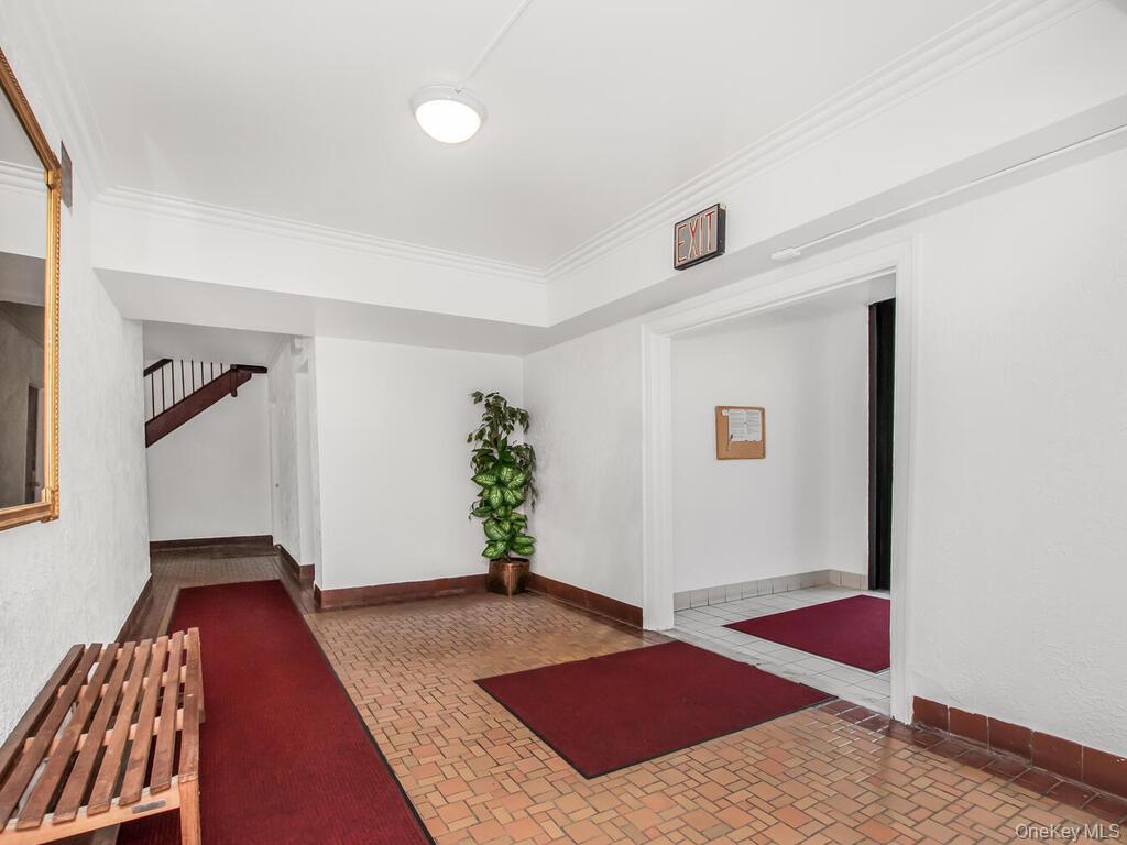 #9 photo, 470 N Broadway, Yonkers , NY 10701