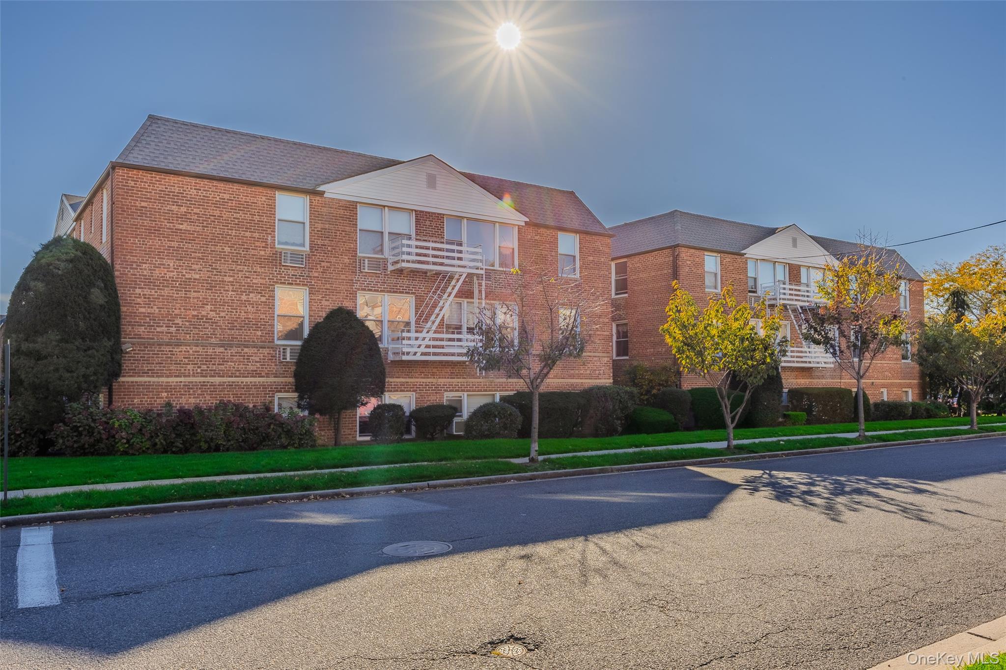 #20 photo, 120 Morris Avenue, ナッソー郡 Rockville Centre , NY 11570