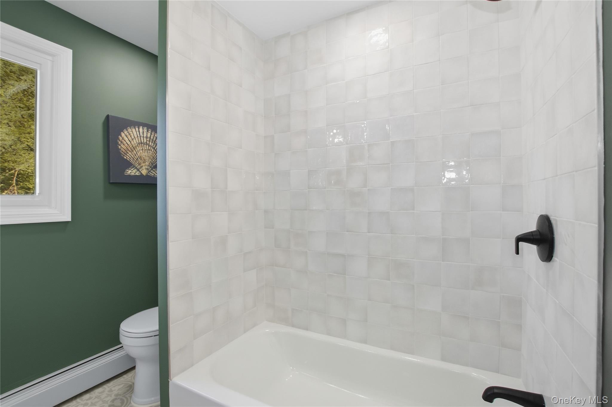 #15 photo, 5 Ganna Lane, Huntington Station , NY 11746