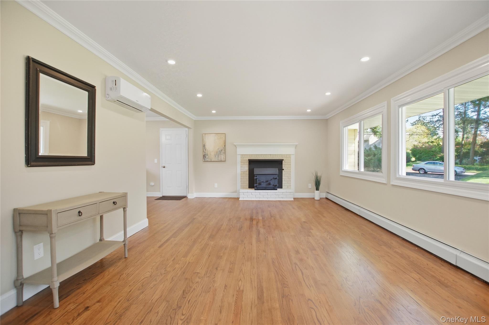 #3 photo, 5 Ganna Lane, Huntington Station , NY 11746