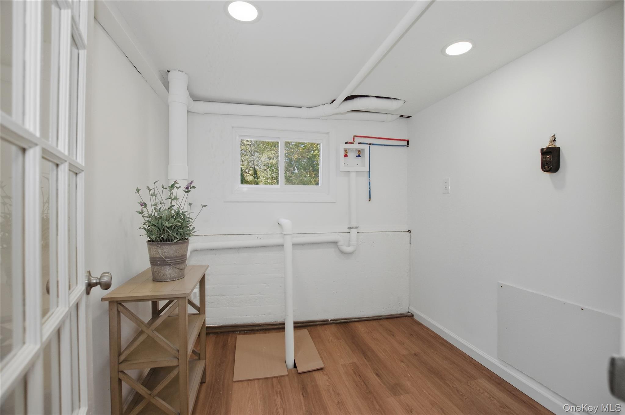 #9 photo, 5 Ganna Lane, Huntington Station , NY 11746