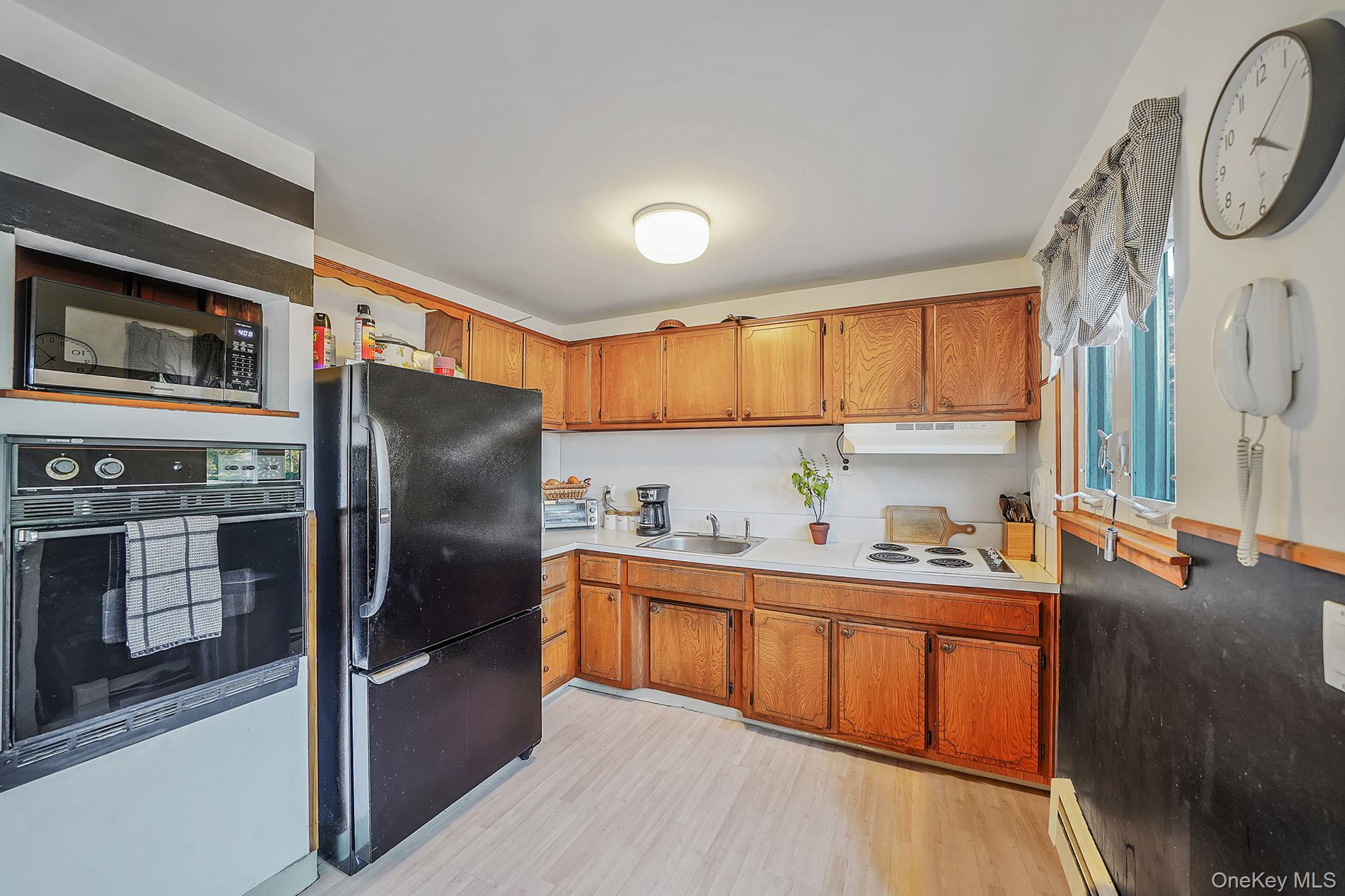 #12 photo, 4 Neptune Avenue, サフォーク郡 East Patchogue , NY 11772