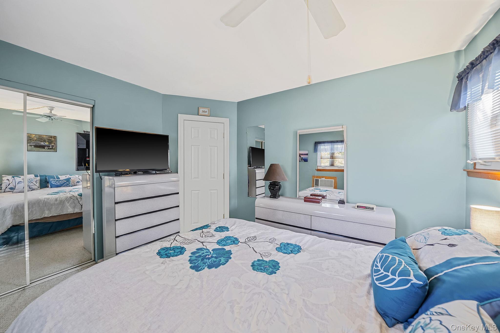 #14 photo, 4 Neptune Avenue, サフォーク郡 East Patchogue , NY 11772