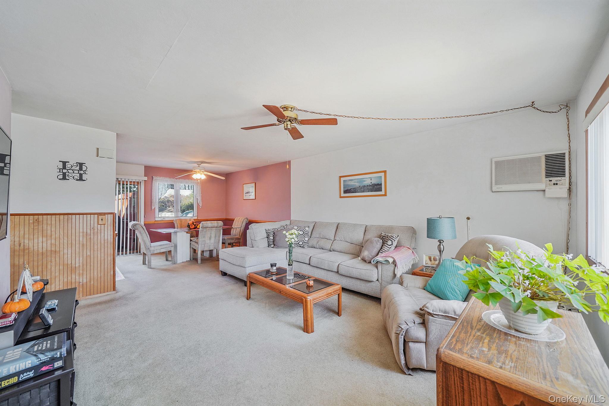 #6 photo, 4 Neptune Avenue, サフォーク郡 East Patchogue , NY 11772