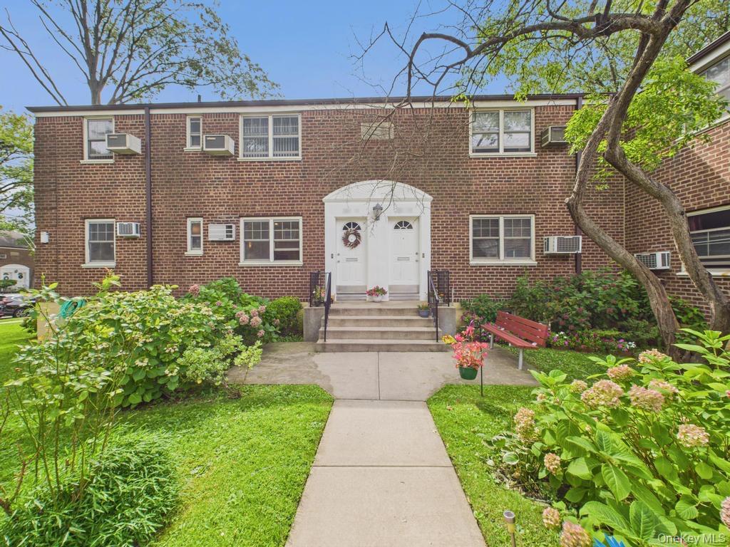 #1 photo, 251-11 60th Ave, Little Neck , NY 11362