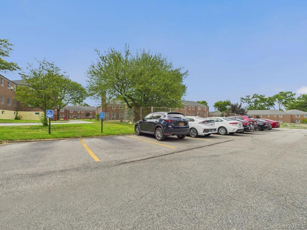 #11 photo, 251-11 60th Ave, Little Neck , NY 11362