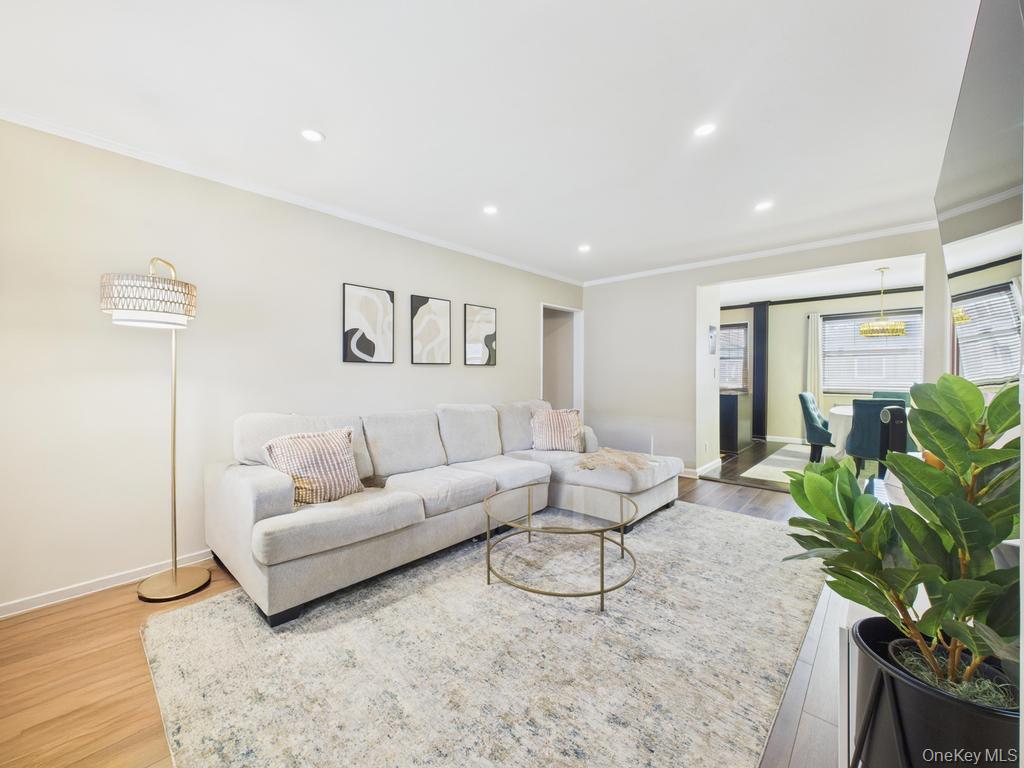 #3 photo, 251-11 60th Ave, Little Neck , NY 11362