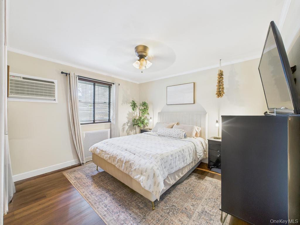 #8 photo, 251-11 60th Ave, Little Neck , NY 11362