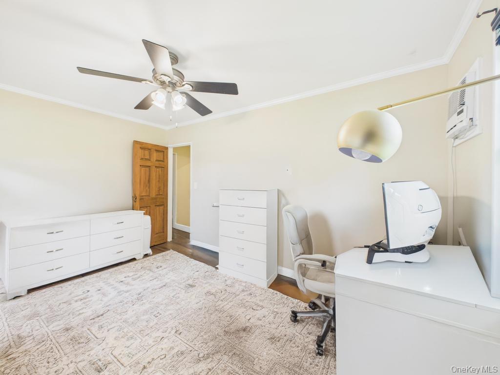 #9 photo, 251-11 60th Ave, Little Neck , NY 11362