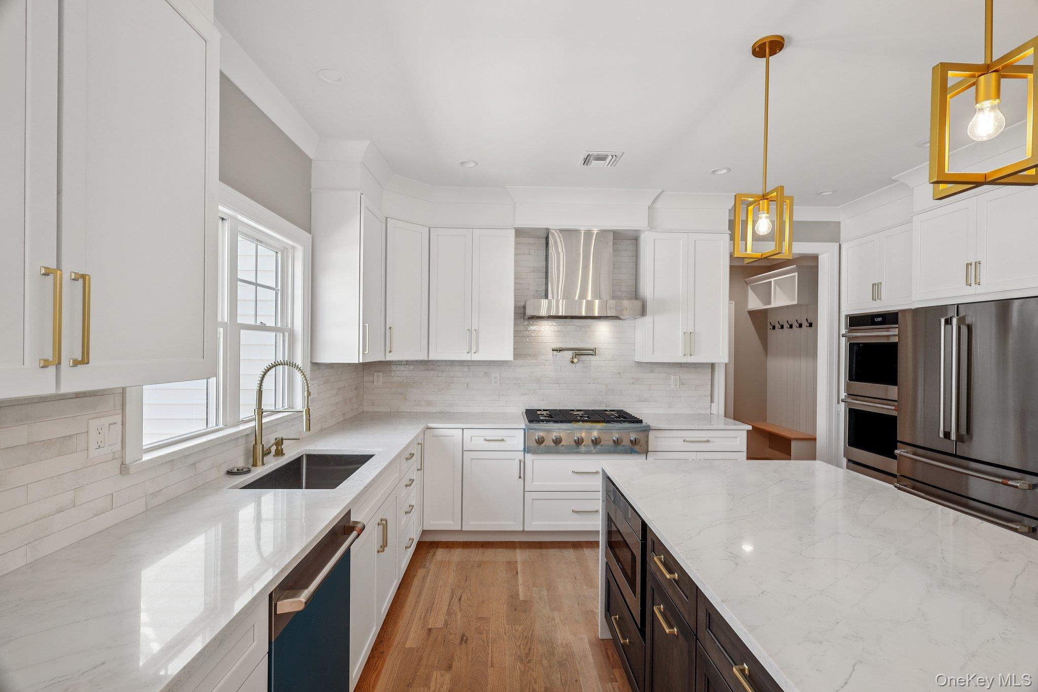 #7 photo, 2239 Henry Street, North Bellmore , NY 11710