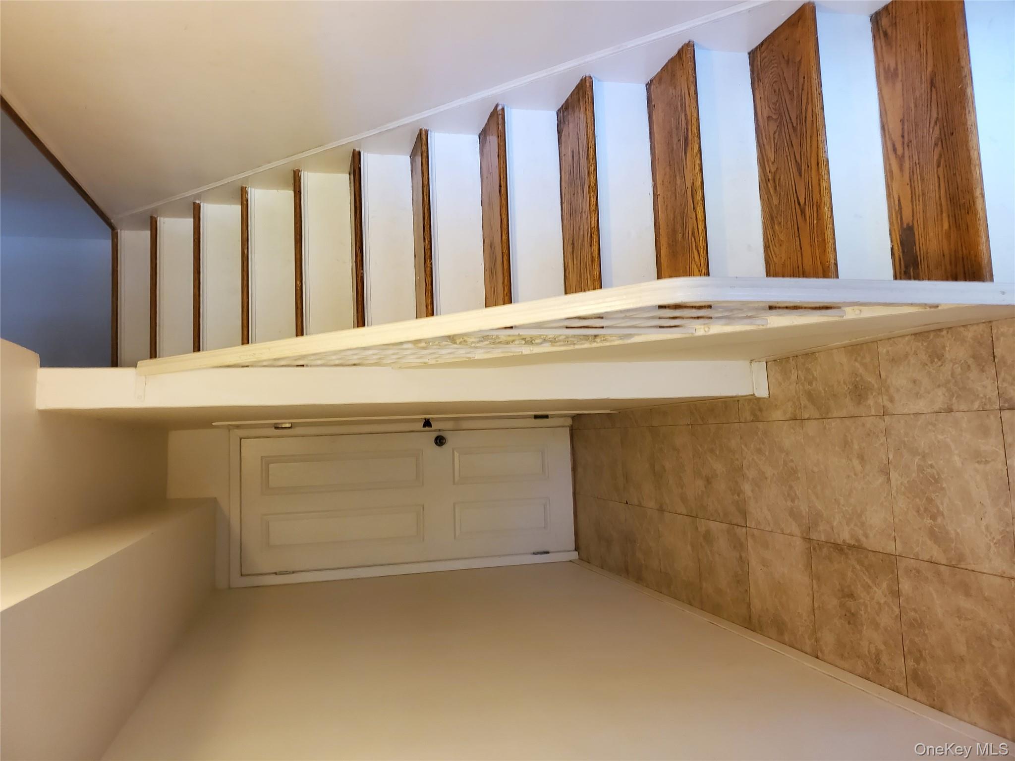 #2 photo, 25032 39th Road, Little Neck , NY 11363