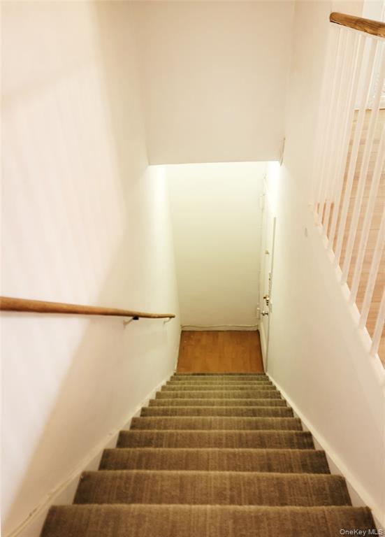 #13 photo, 99-52 66rd, クイーンズ区 Rego Park , NY 11374