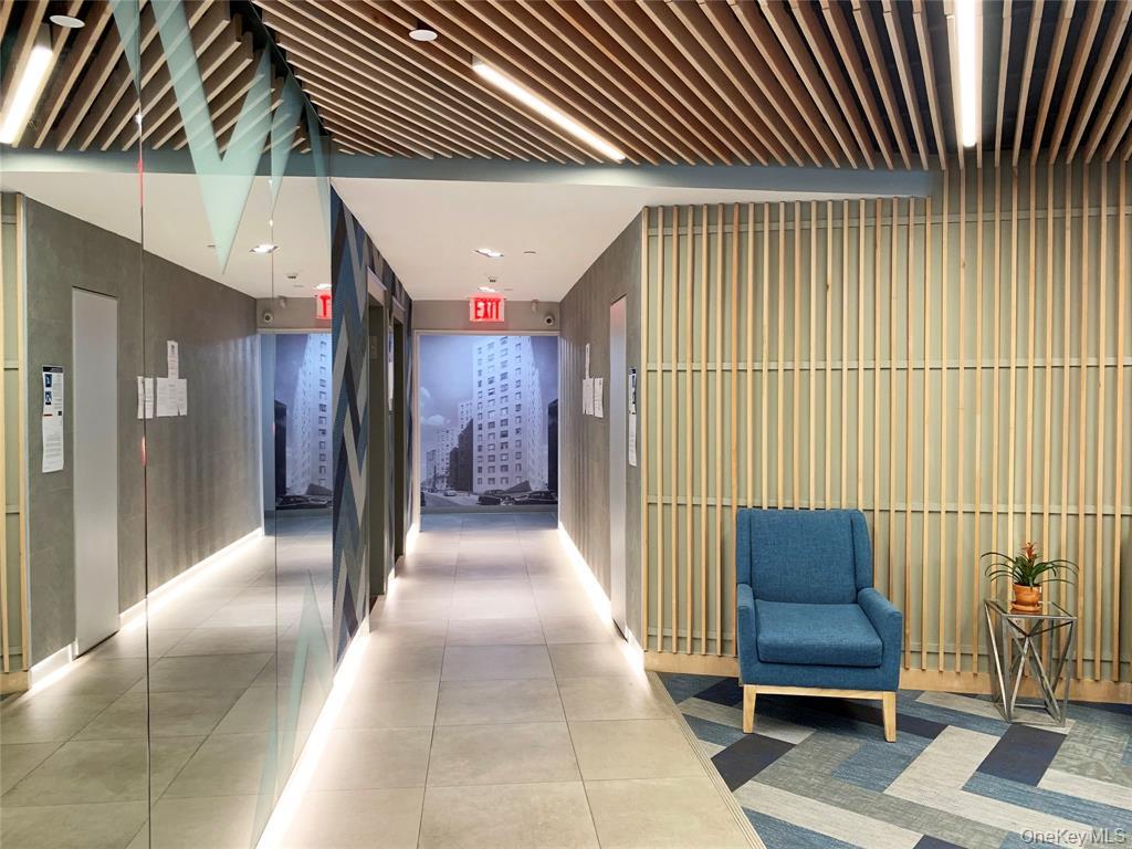 #14 photo, 99-52 66rd, クイーンズ区 Rego Park , NY 11374