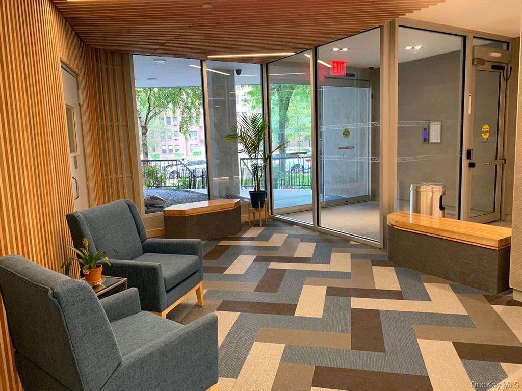 #15 photo, 99-52 66rd, クイーンズ区 Rego Park , NY 11374