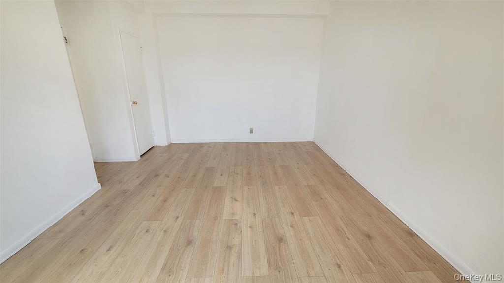 #9 photo, 99-52 66rd, クイーンズ区 Rego Park , NY 11374