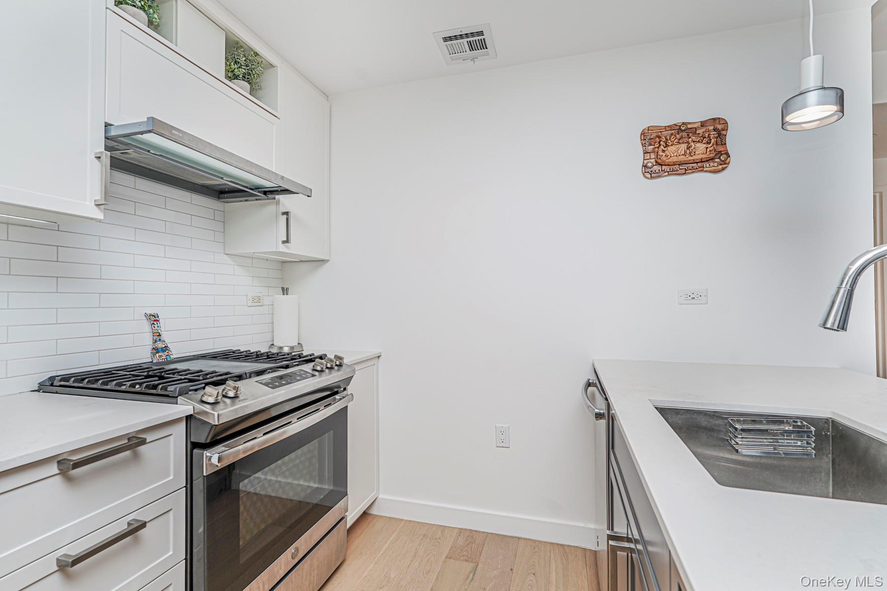 #9 photo, 133 Beach 116th Street, Rockaway Park , NY 11694