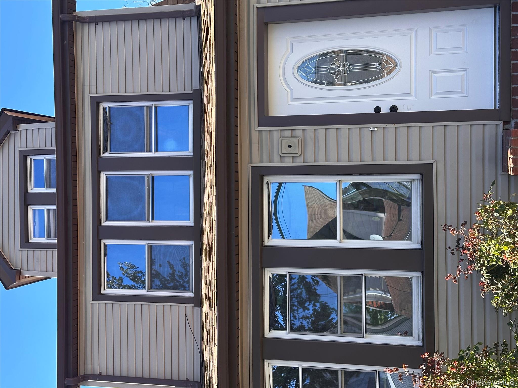 #1 photo, 116-32 205, Saint Albans , NY 11412