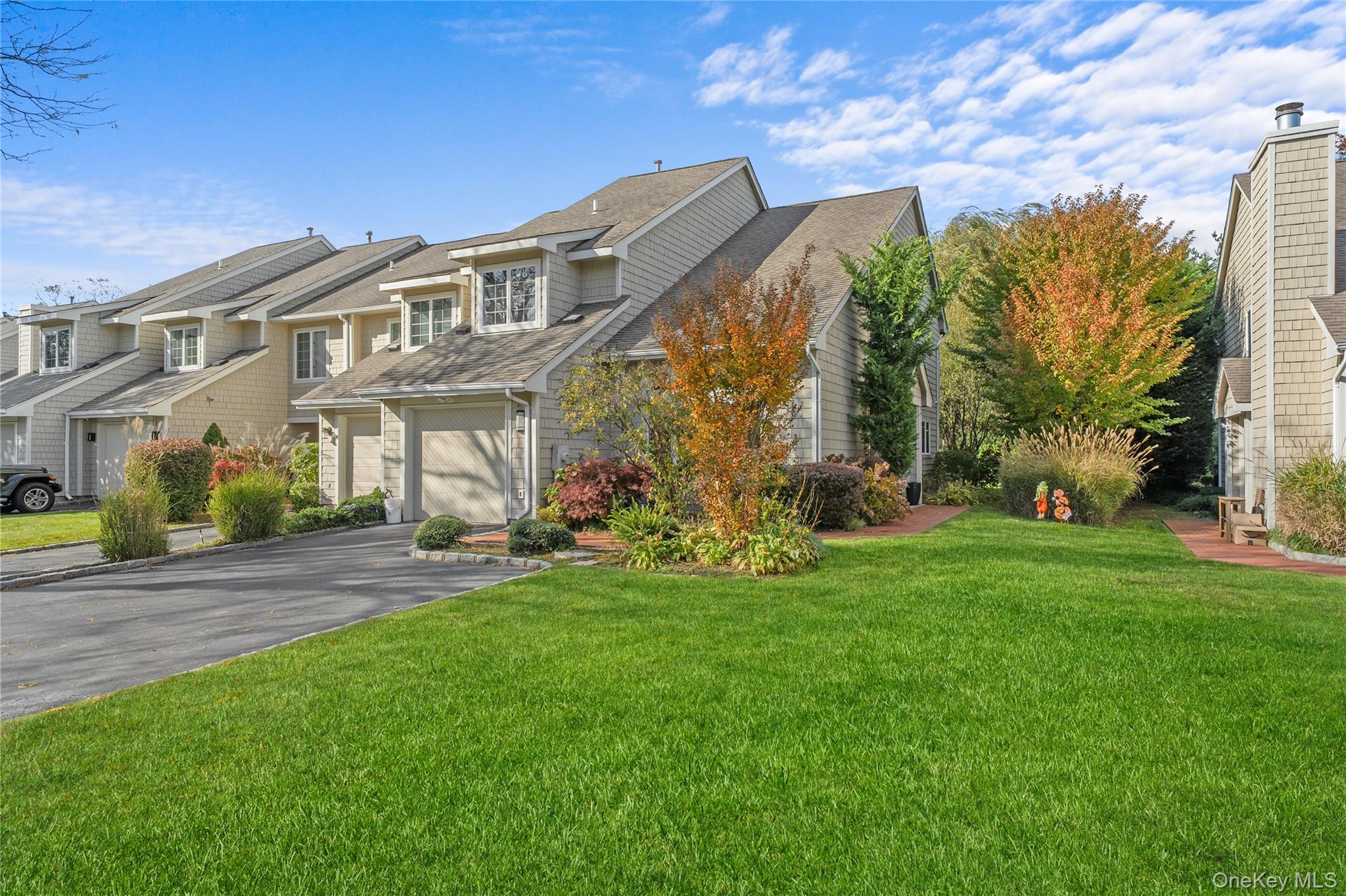 #2 photo, 21 Doral Lane, Bay Shore , NY 11706