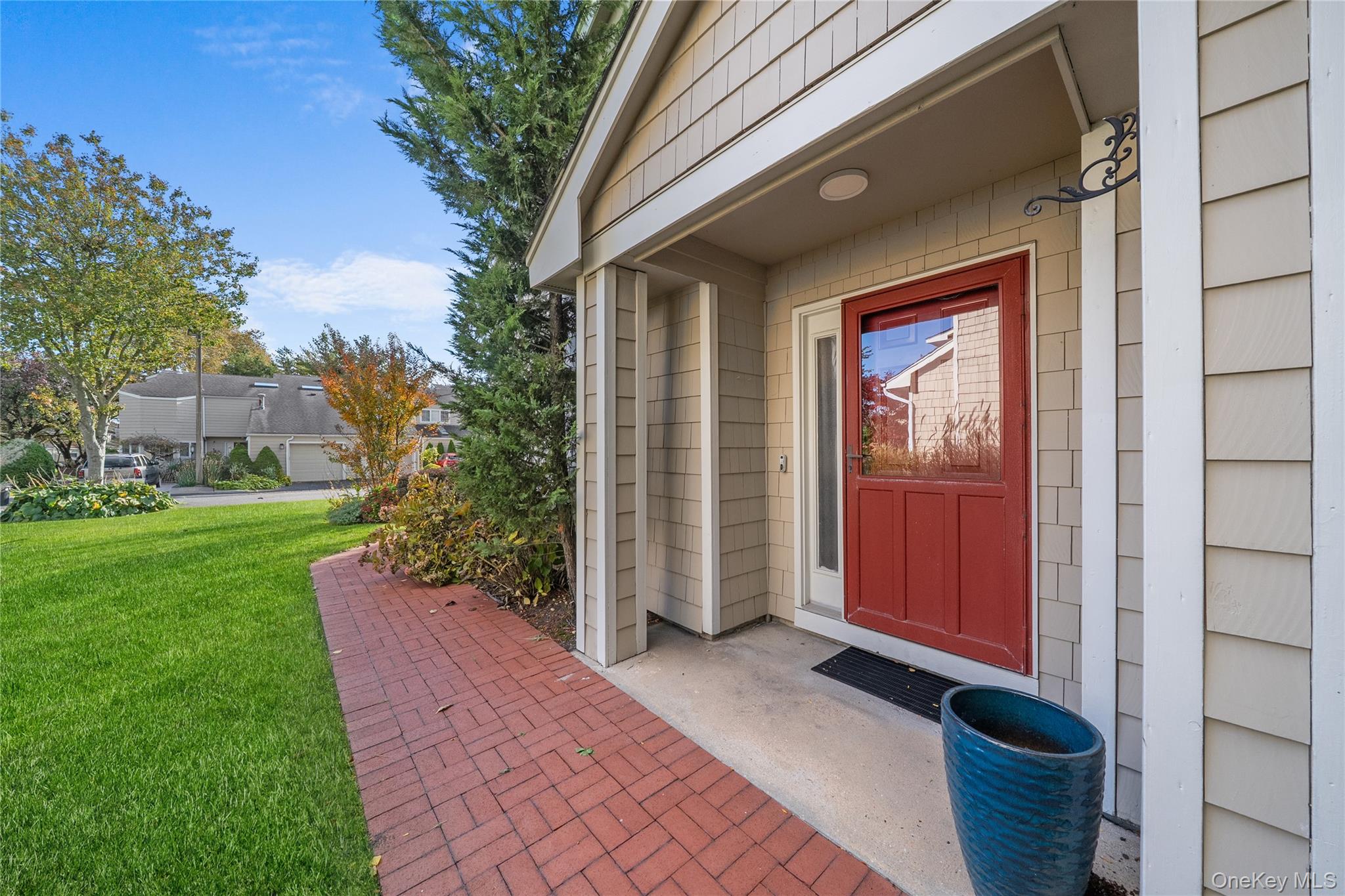 #3 photo, 21 Doral Lane, Bay Shore , NY 11706