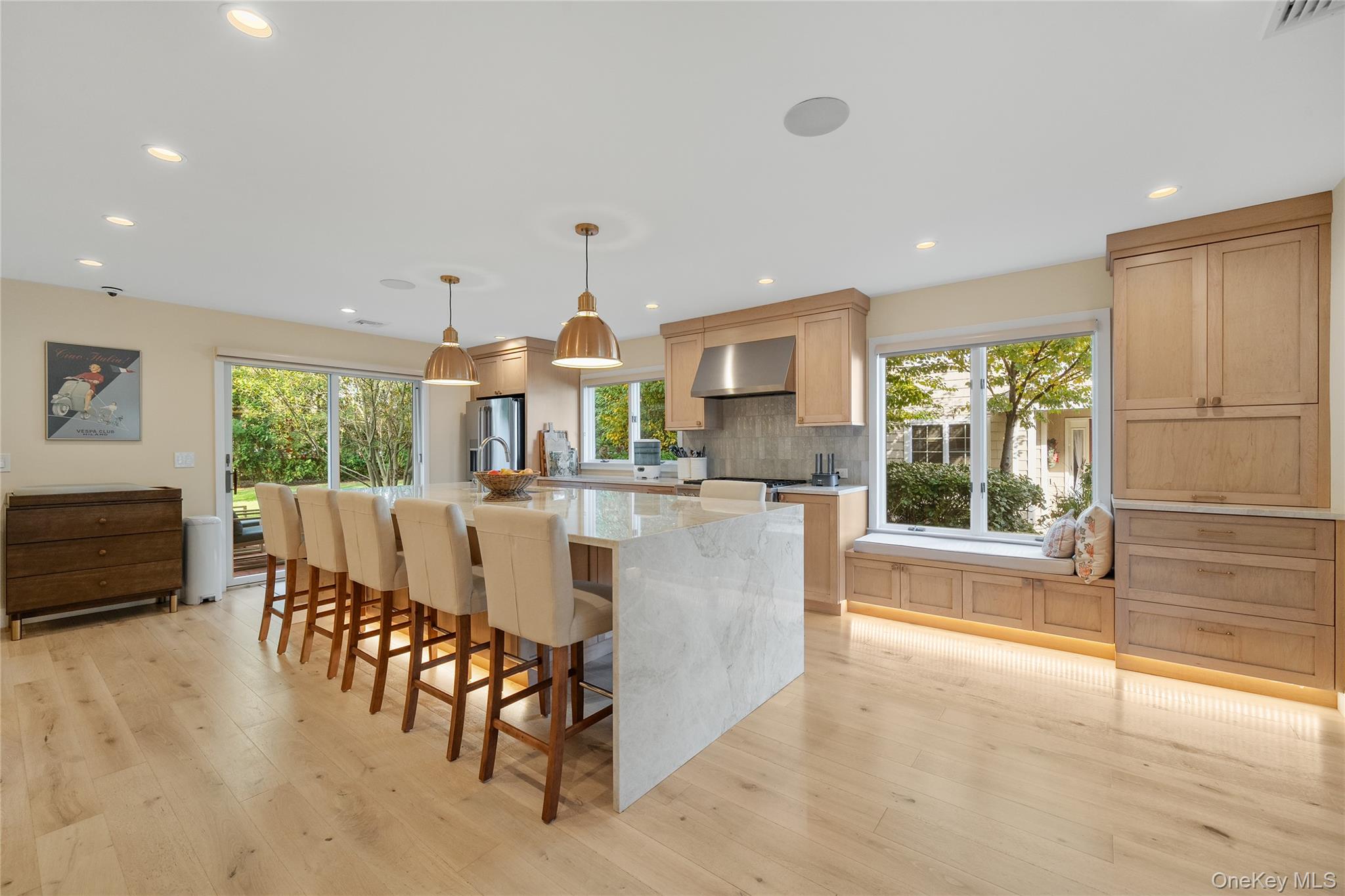 #5 photo, 21 Doral Lane, Bay Shore , NY 11706