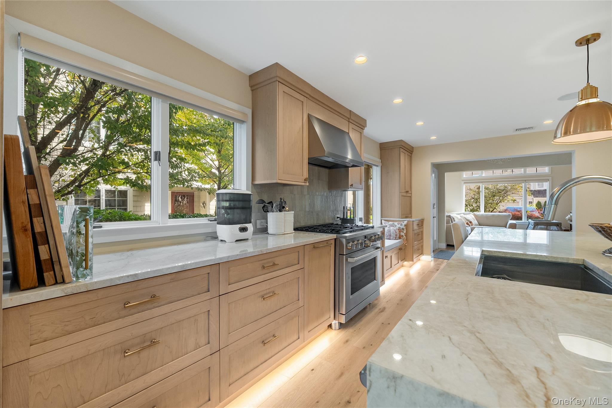 #6 photo, 21 Doral Lane, Bay Shore , NY 11706