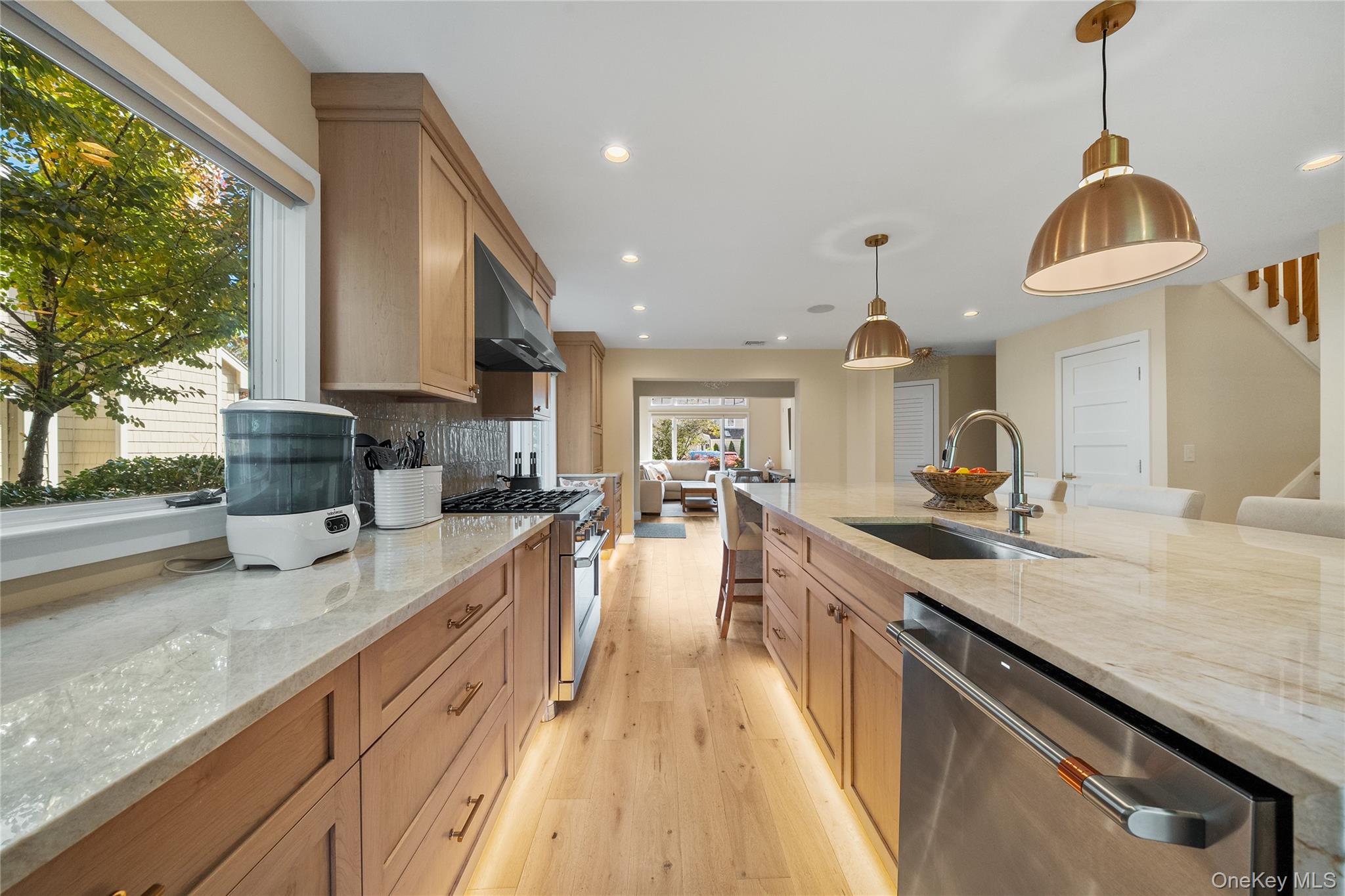 #7 photo, 21 Doral Lane, Bay Shore , NY 11706