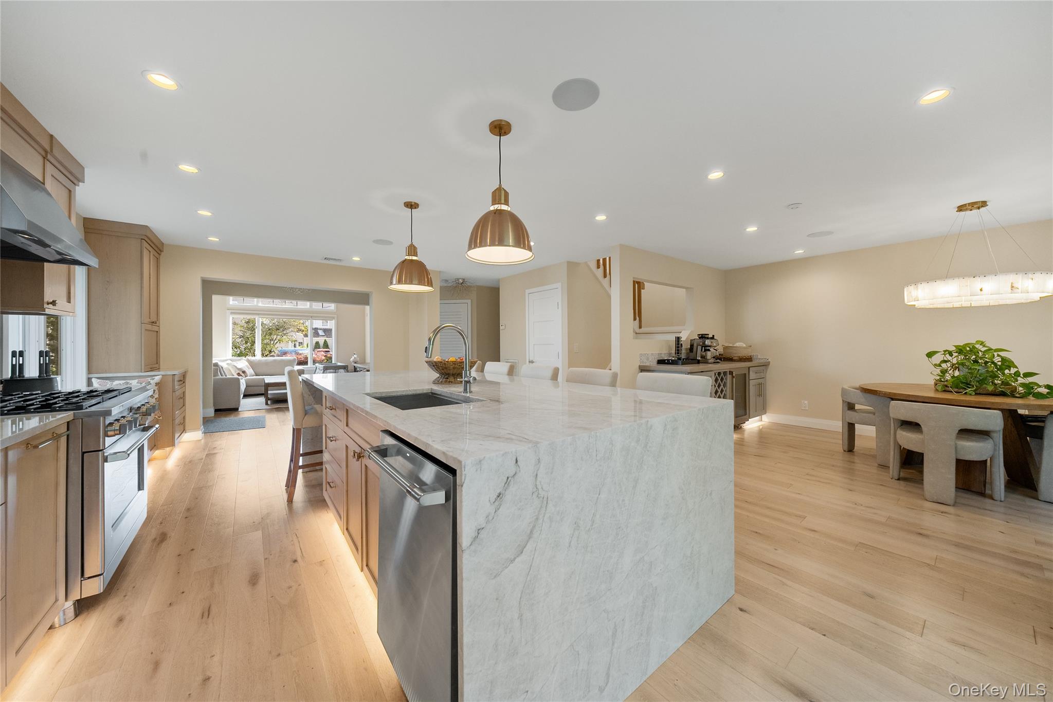 #8 photo, 21 Doral Lane, Bay Shore , NY 11706