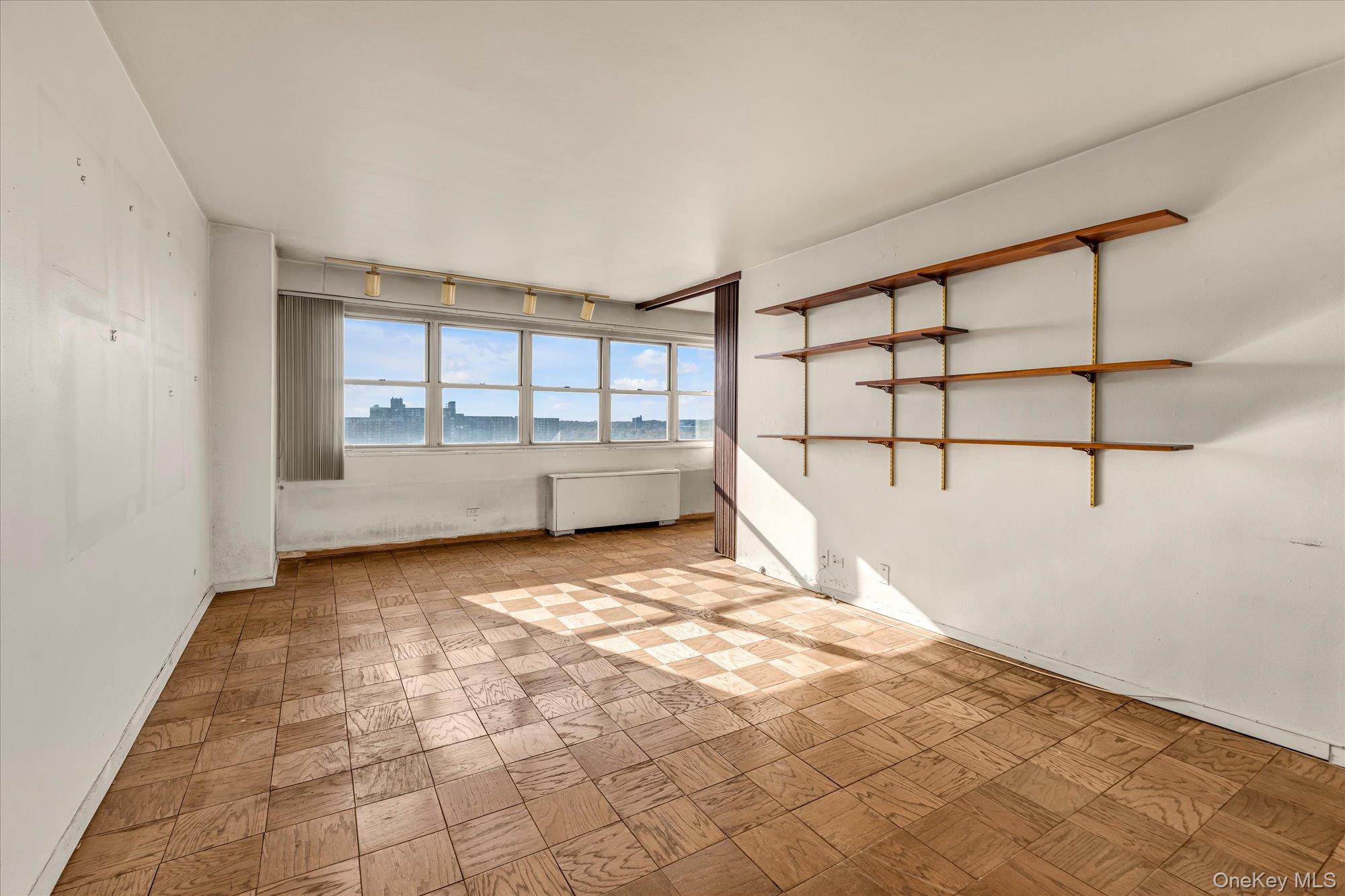 #4 photo, 102-10 66th Road, クイーンズ区 Forest Hills , NY 11375