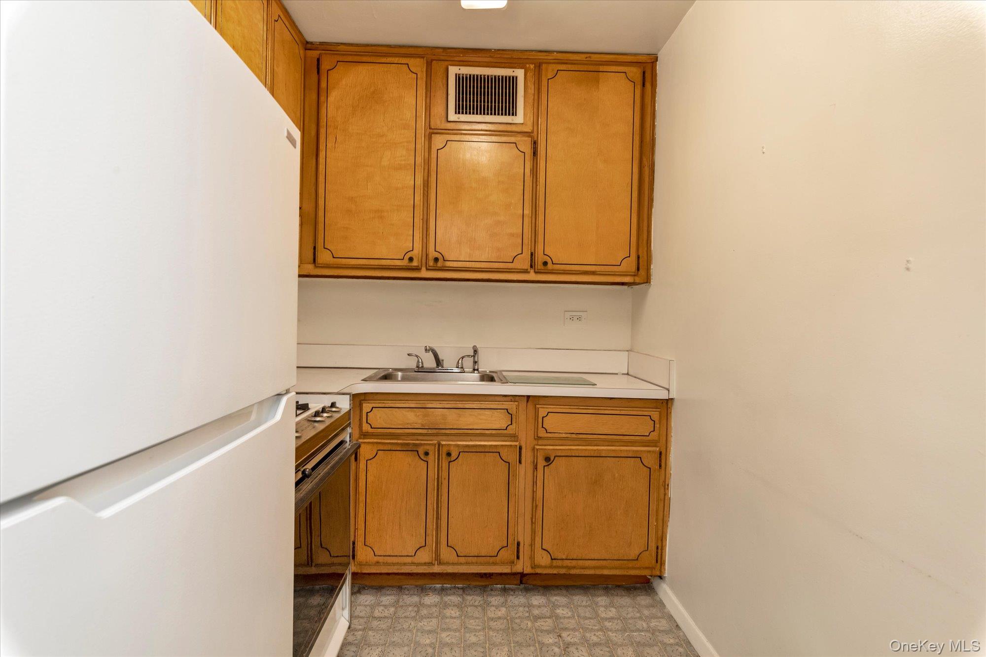 #7 photo, 102-10 66th Road, クイーンズ区 Forest Hills , NY 11375