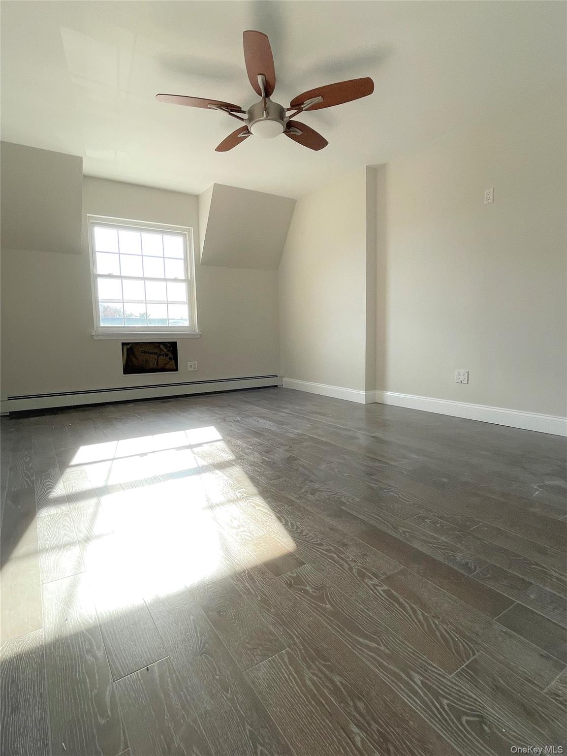 #13 photo, 205-30 Brian Crescent, クイーンズ区 Bayside , NY 11360