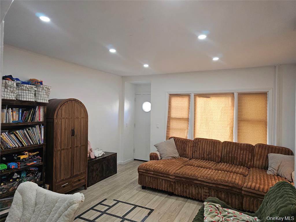 #5 photo, 267 Morris Avenue, ナッソー郡 Inwood , NY 11096