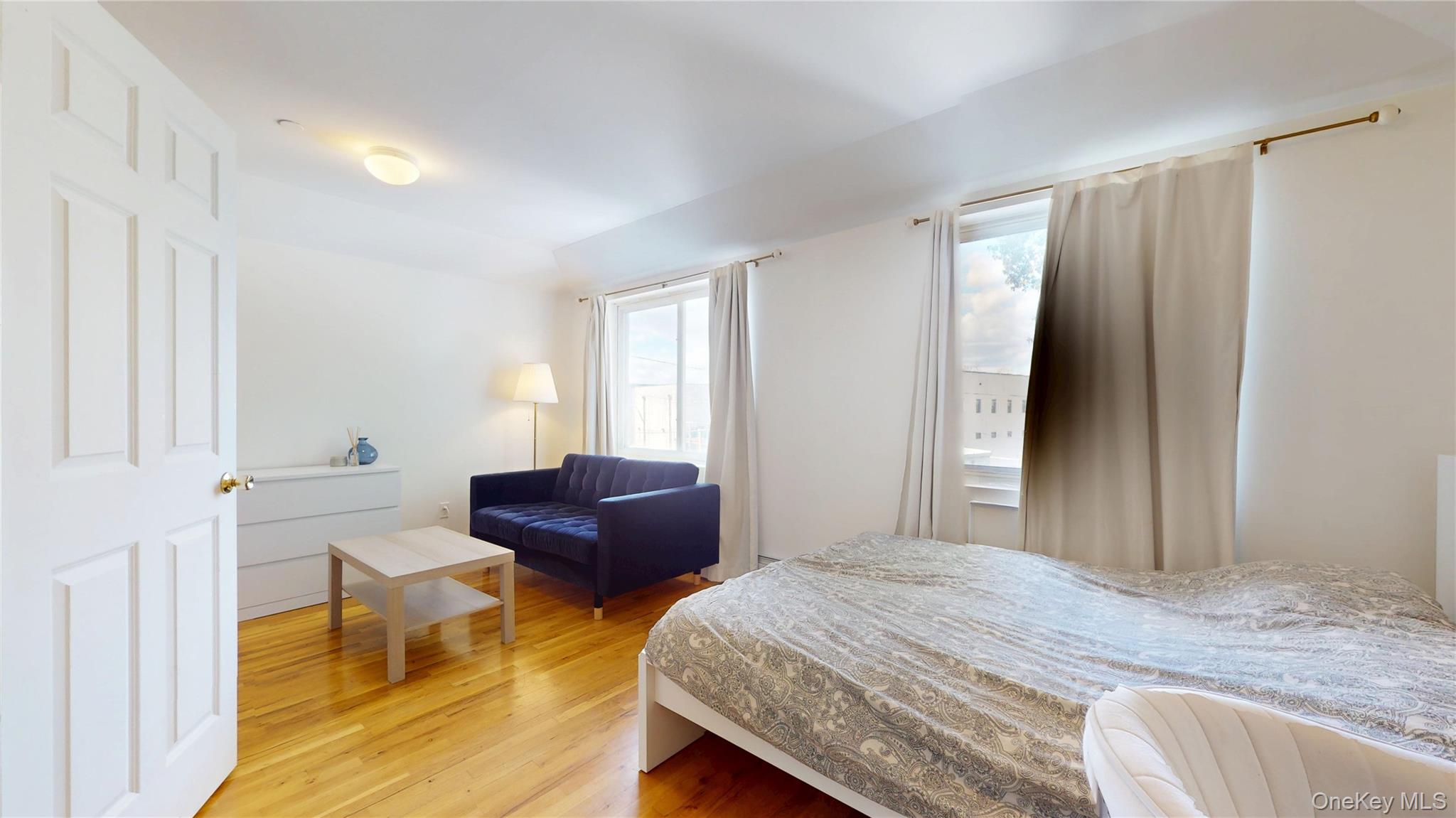 #20 photo, 150-55 14th Road, Whitestone , NY 11357