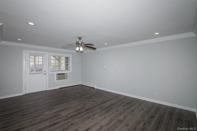 #4 photo, 562 New Highway, サフォーク郡 Hauppauge , NY 11788