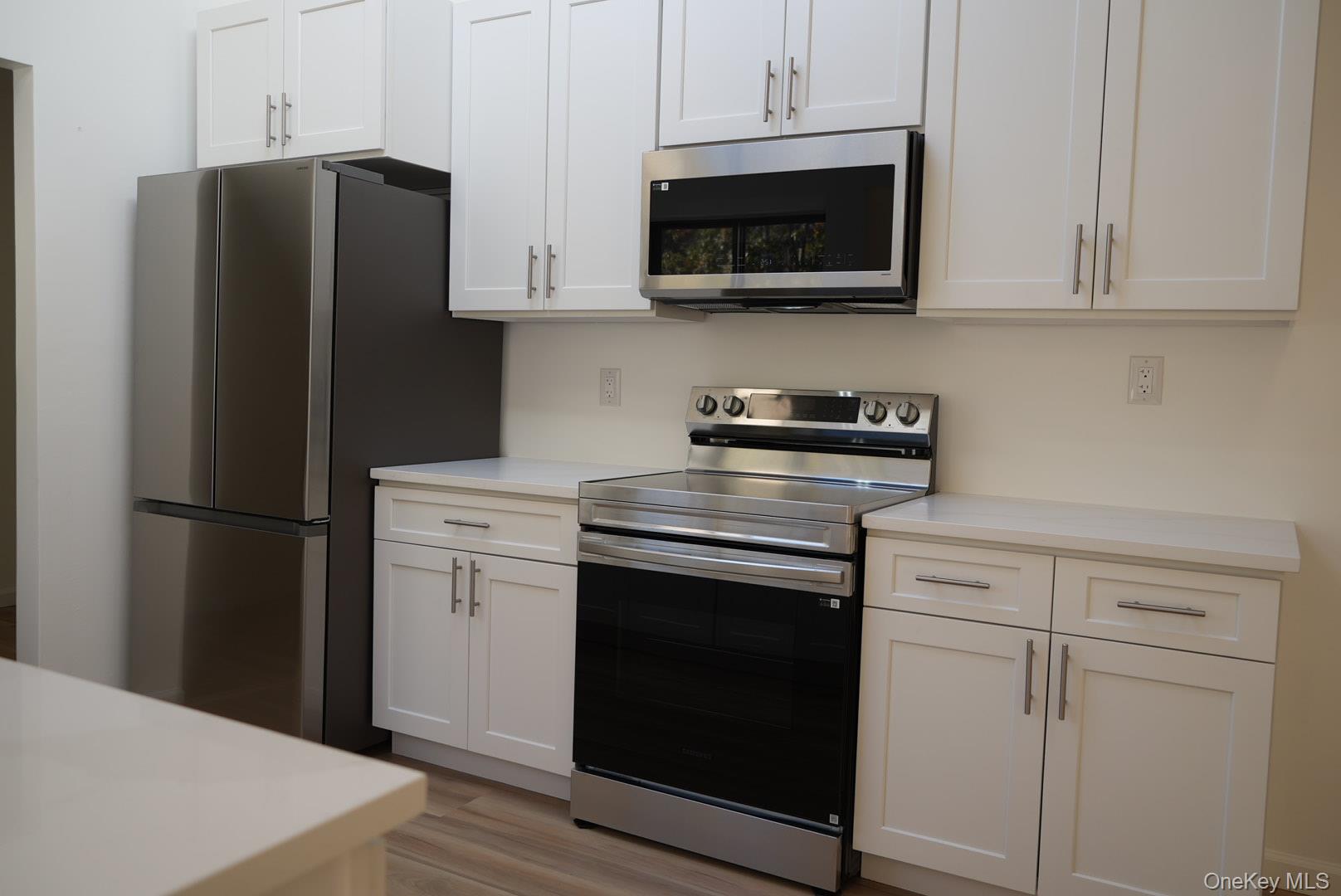 #10 photo, 23 Old Selden Stage Rd, サフォーク郡 Selden , NY 11784