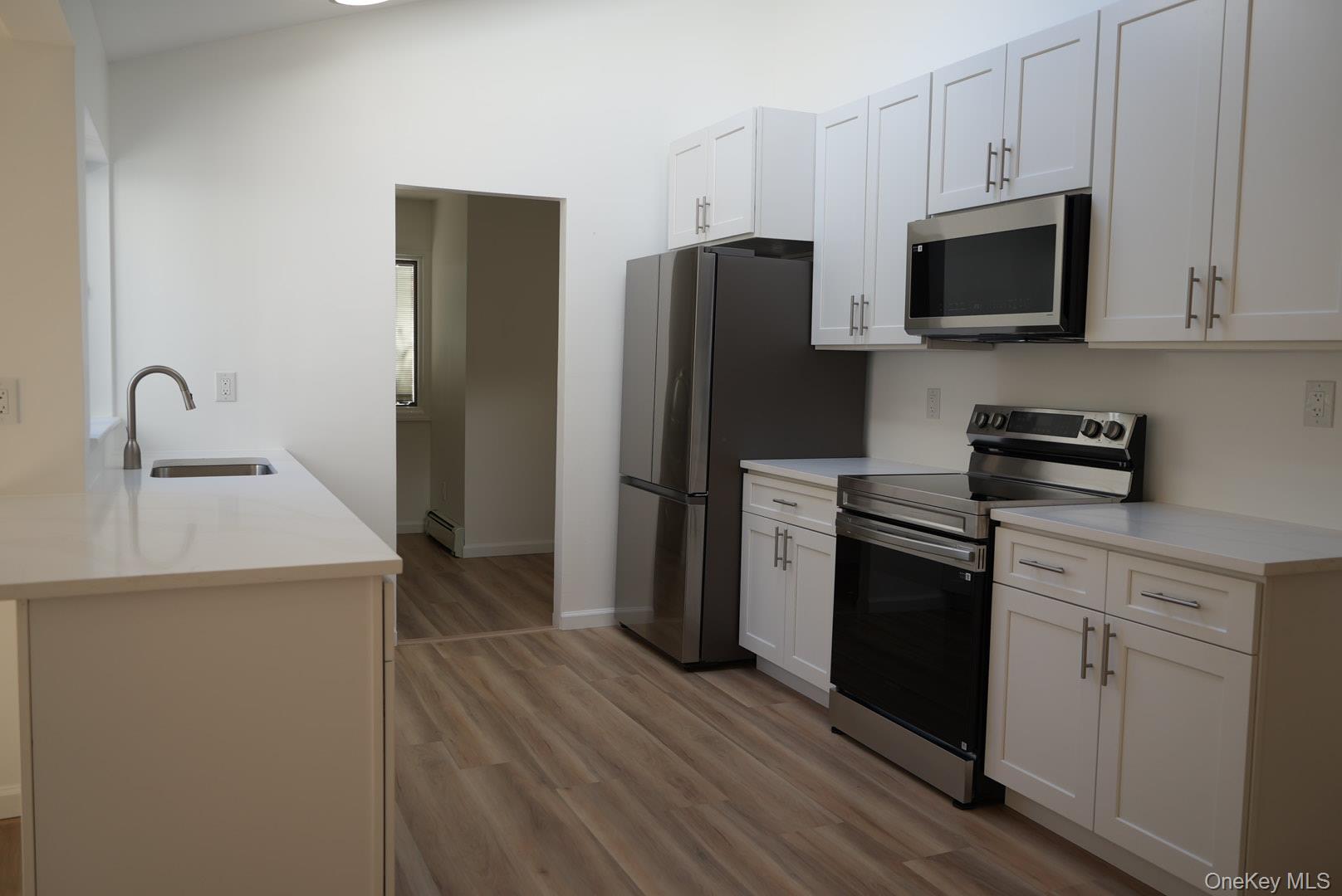 #11 photo, 23 Old Selden Stage Rd, サフォーク郡 Selden , NY 11784