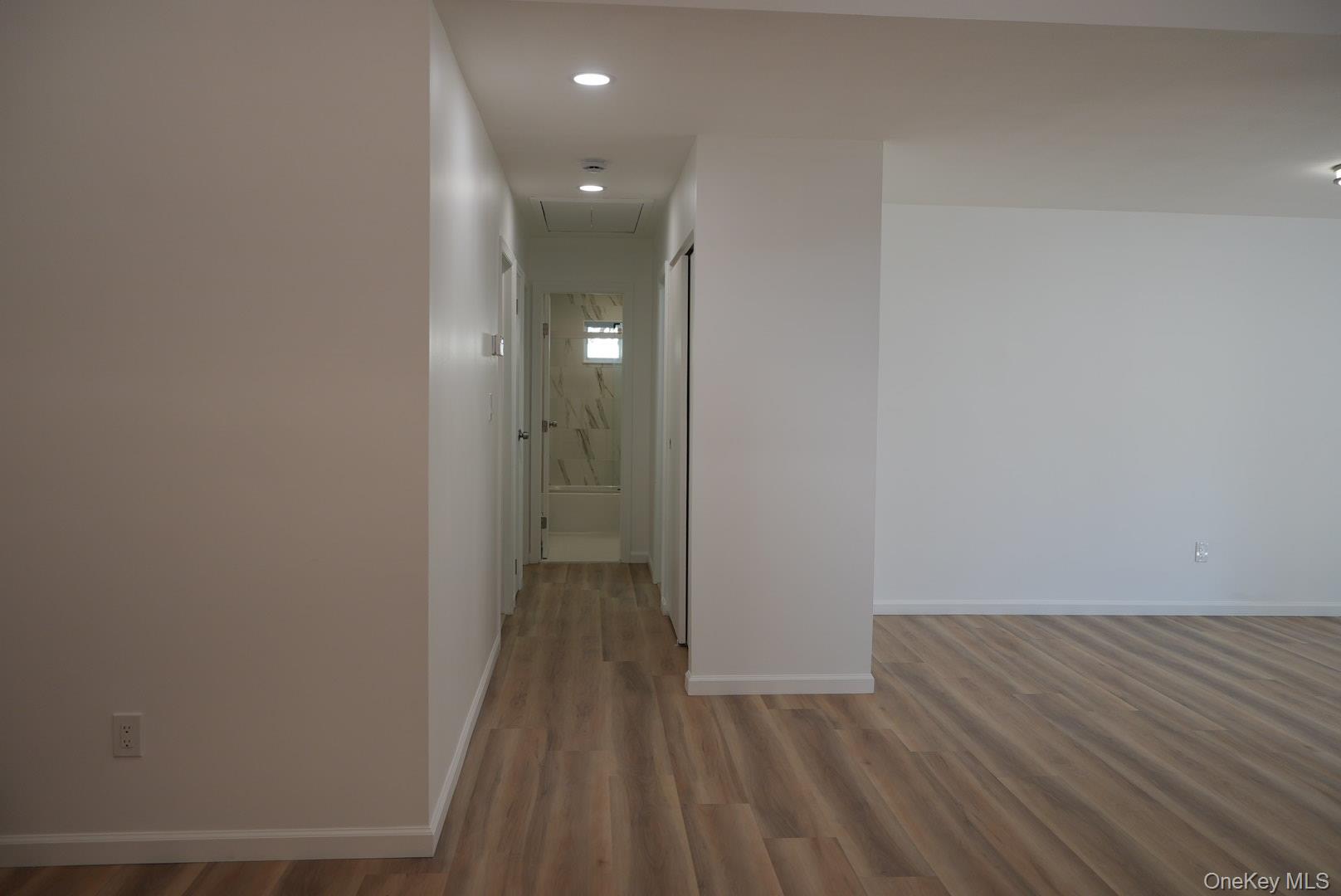 #6 photo, 23 Old Selden Stage Rd, サフォーク郡 Selden , NY 11784