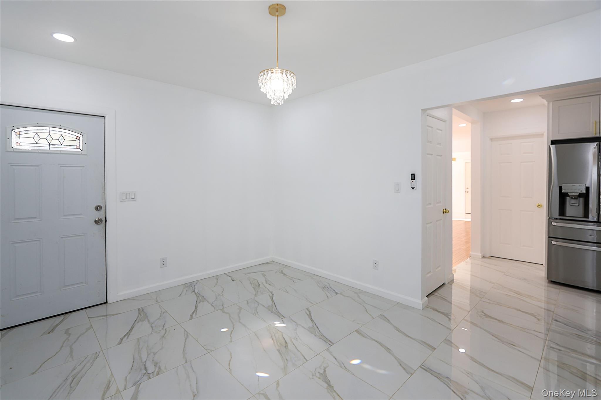 #13 photo, 115 N Corona Avenue, ナッソー郡 Valley Stream , NY 11580