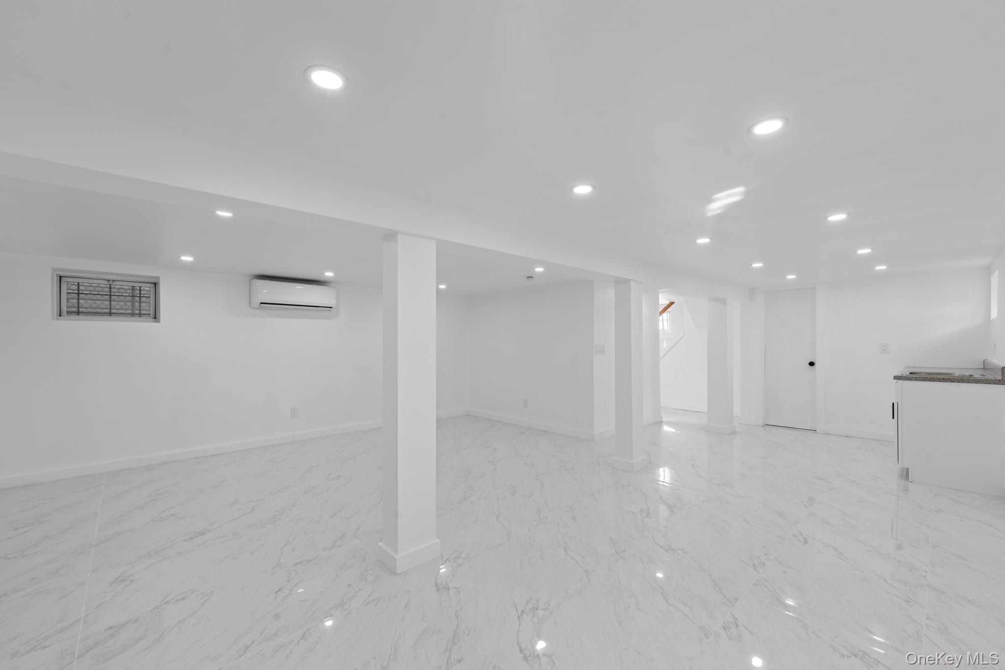 #10 photo, 11120 139th Street, Jamaica , NY 11435