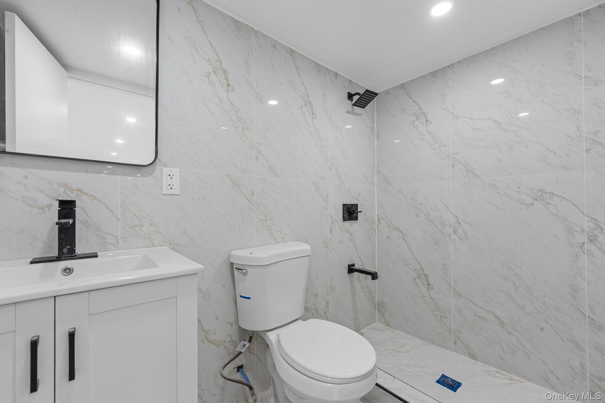 #12 photo, 11120 139th Street, Jamaica , NY 11435