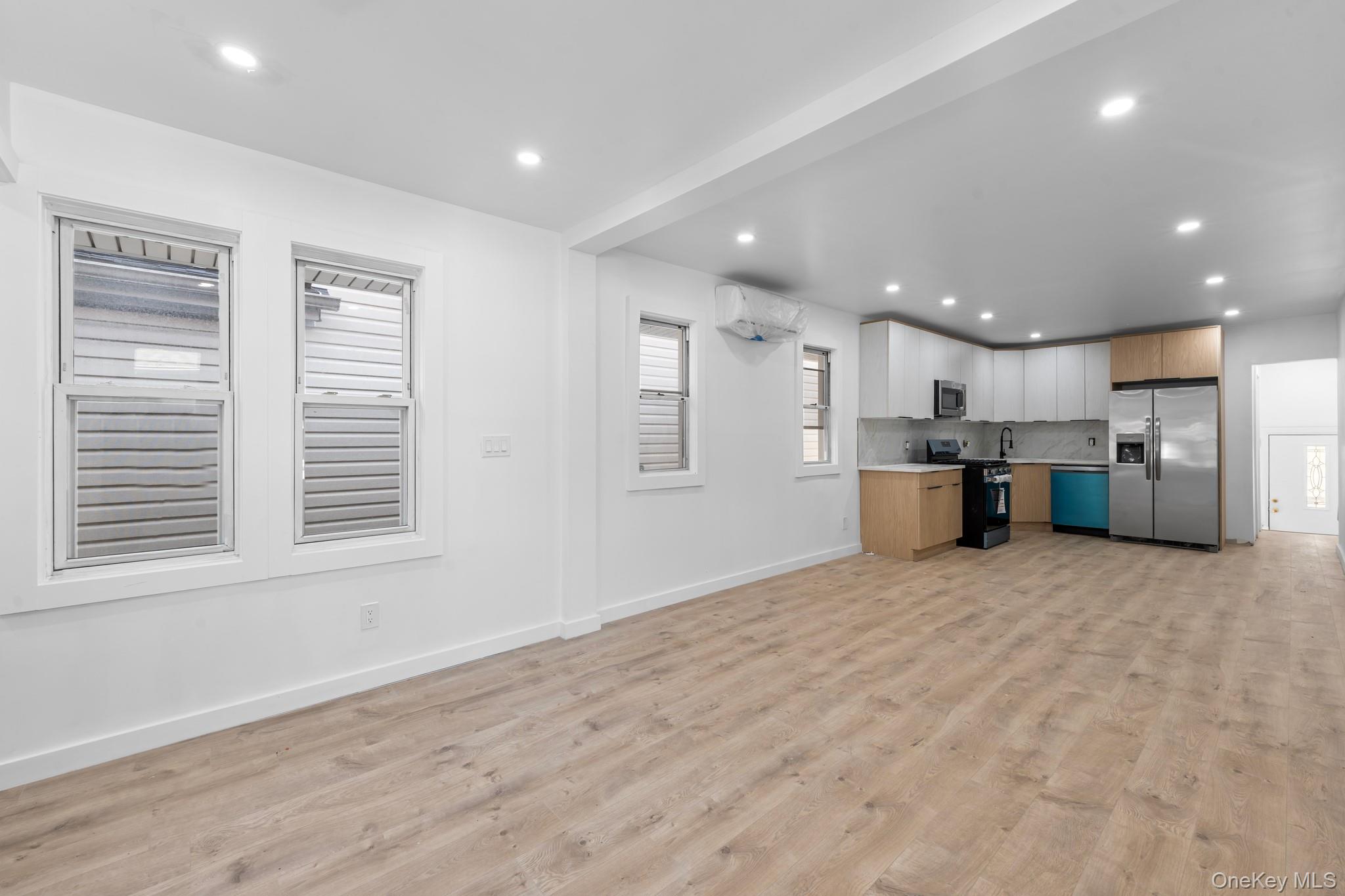 #4 photo, 11120 139th Street, Jamaica , NY 11435