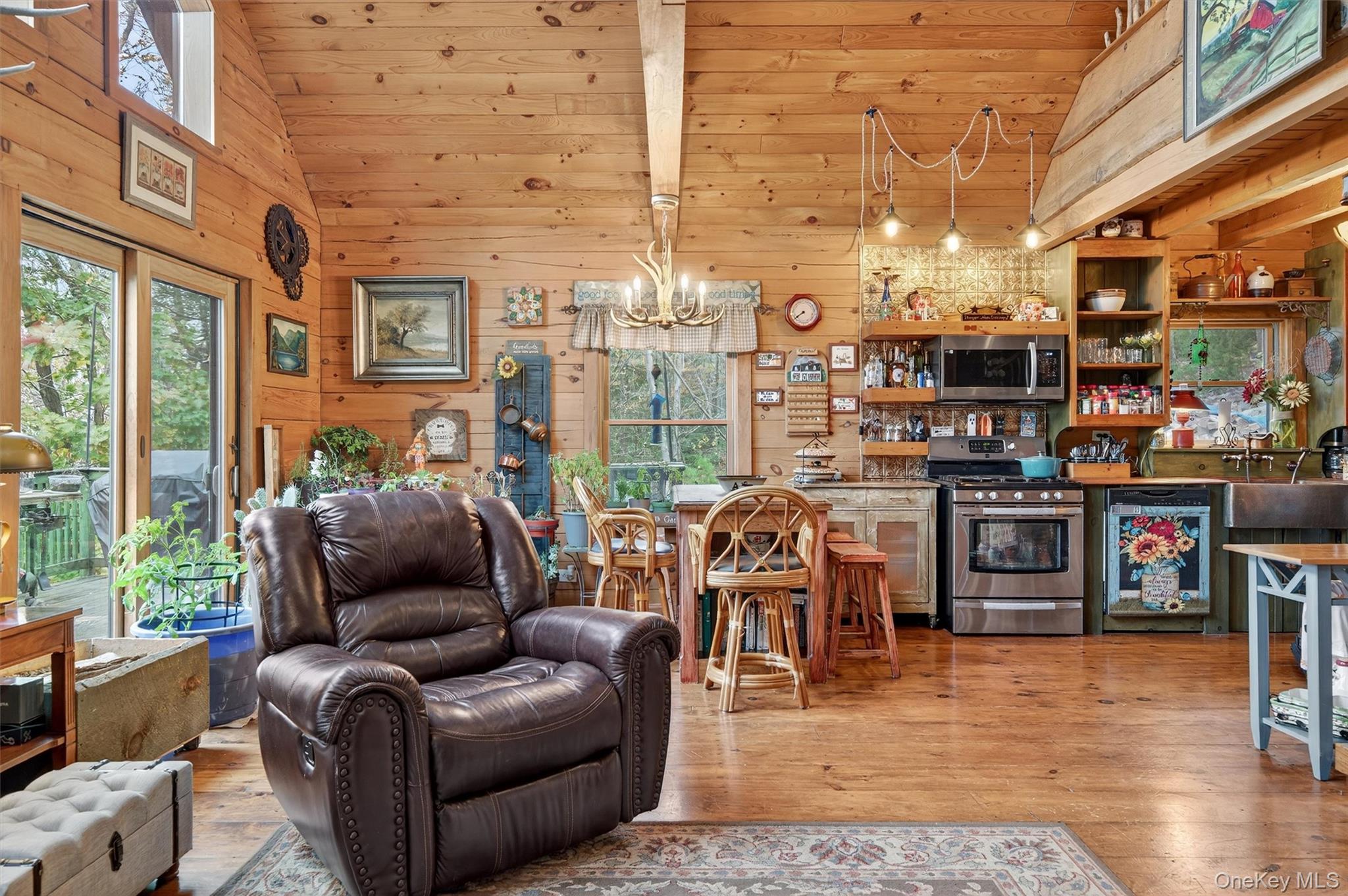 #4 photo, 129 Hallock Road, Barryville , NY 12719