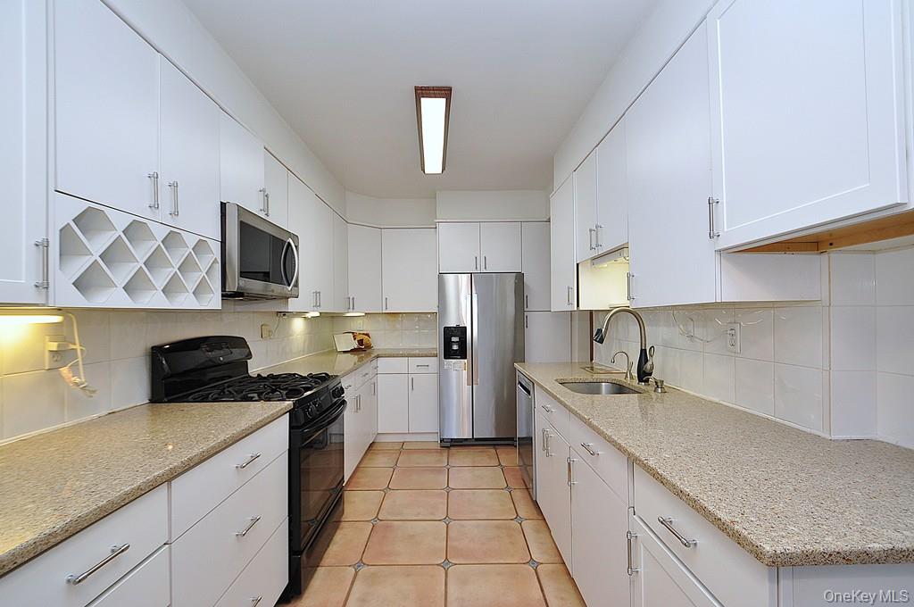 #20 photo, 253 Garth Road, Scarsdale , NY 10583