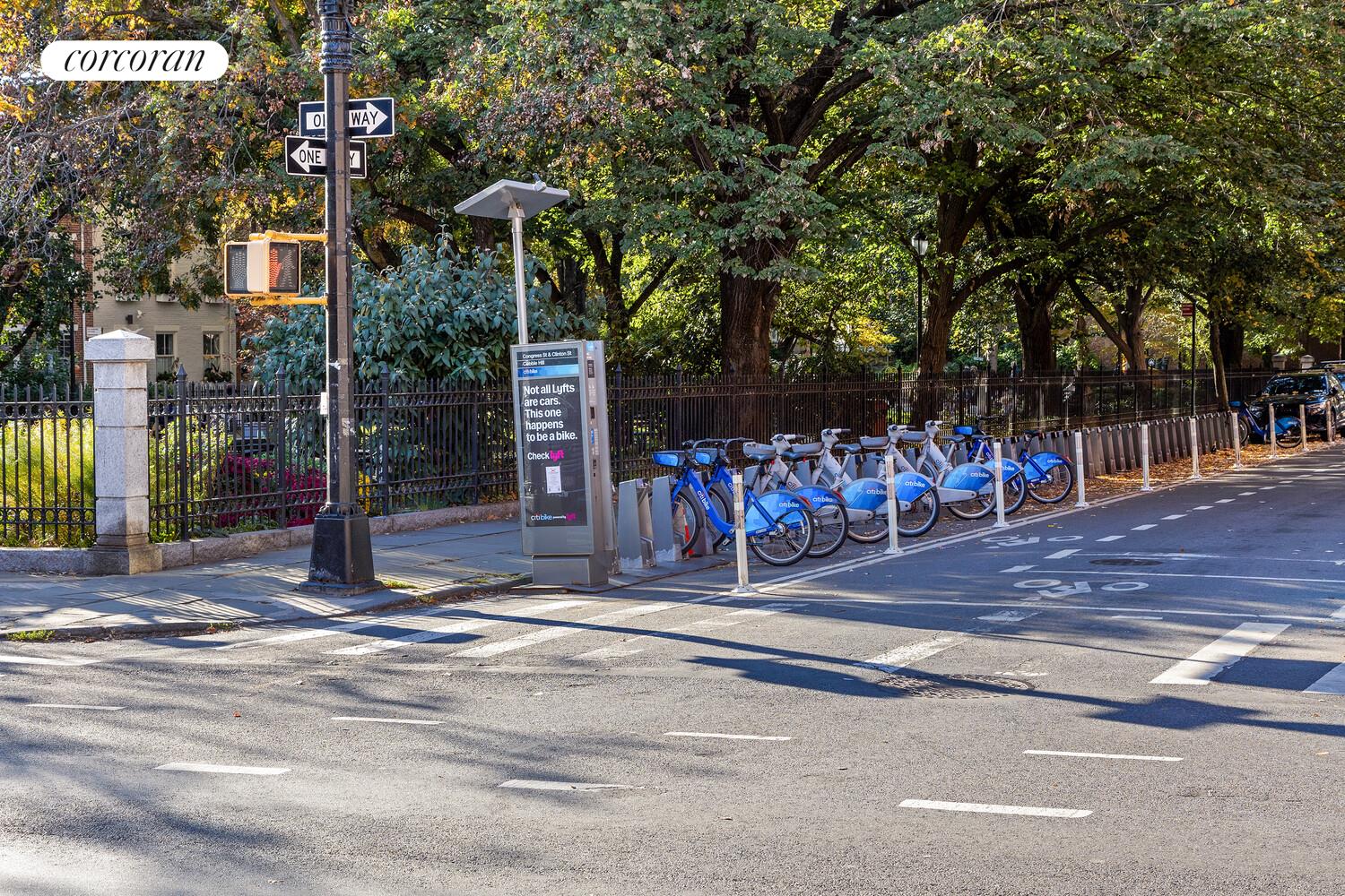 #15 photo, 200 CONGRESS Street, ブルックリン区 Cobble Hill , NY 11201